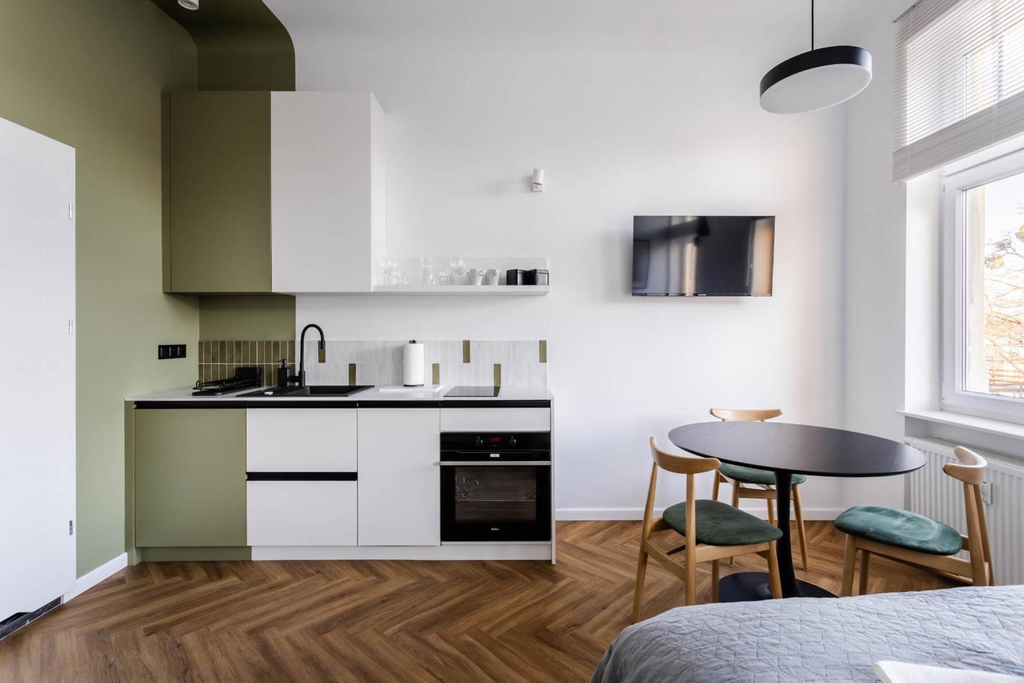 Przytulne I Komfortowe Studia Very Berry W Poznaniu By Noclegi Renters Dış mekan fotoğraf