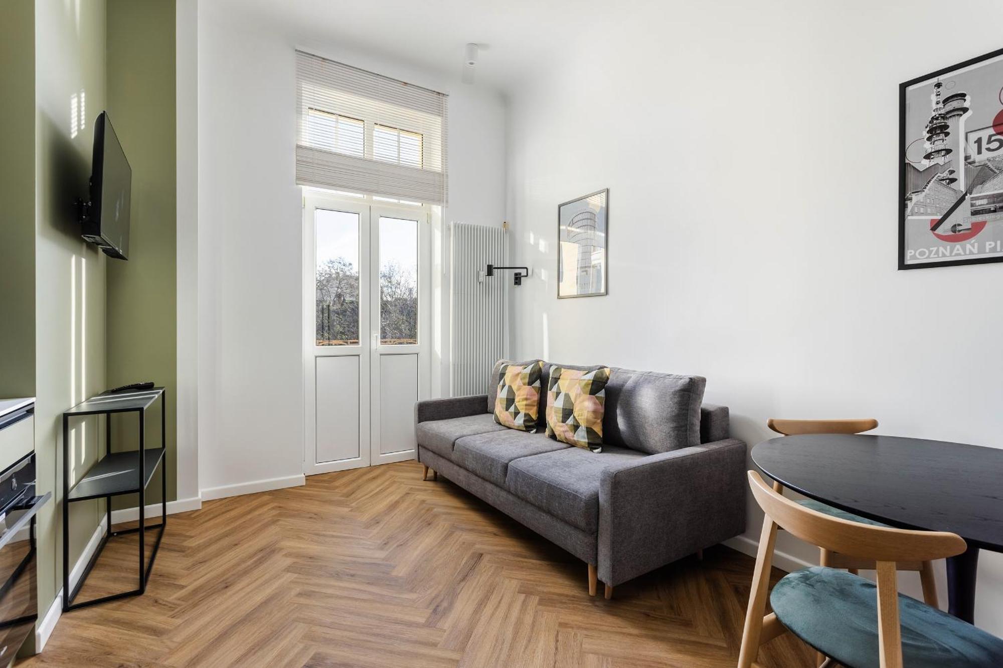 Przytulne I Komfortowe Studia Very Berry W Poznaniu By Noclegi Renters Dış mekan fotoğraf
