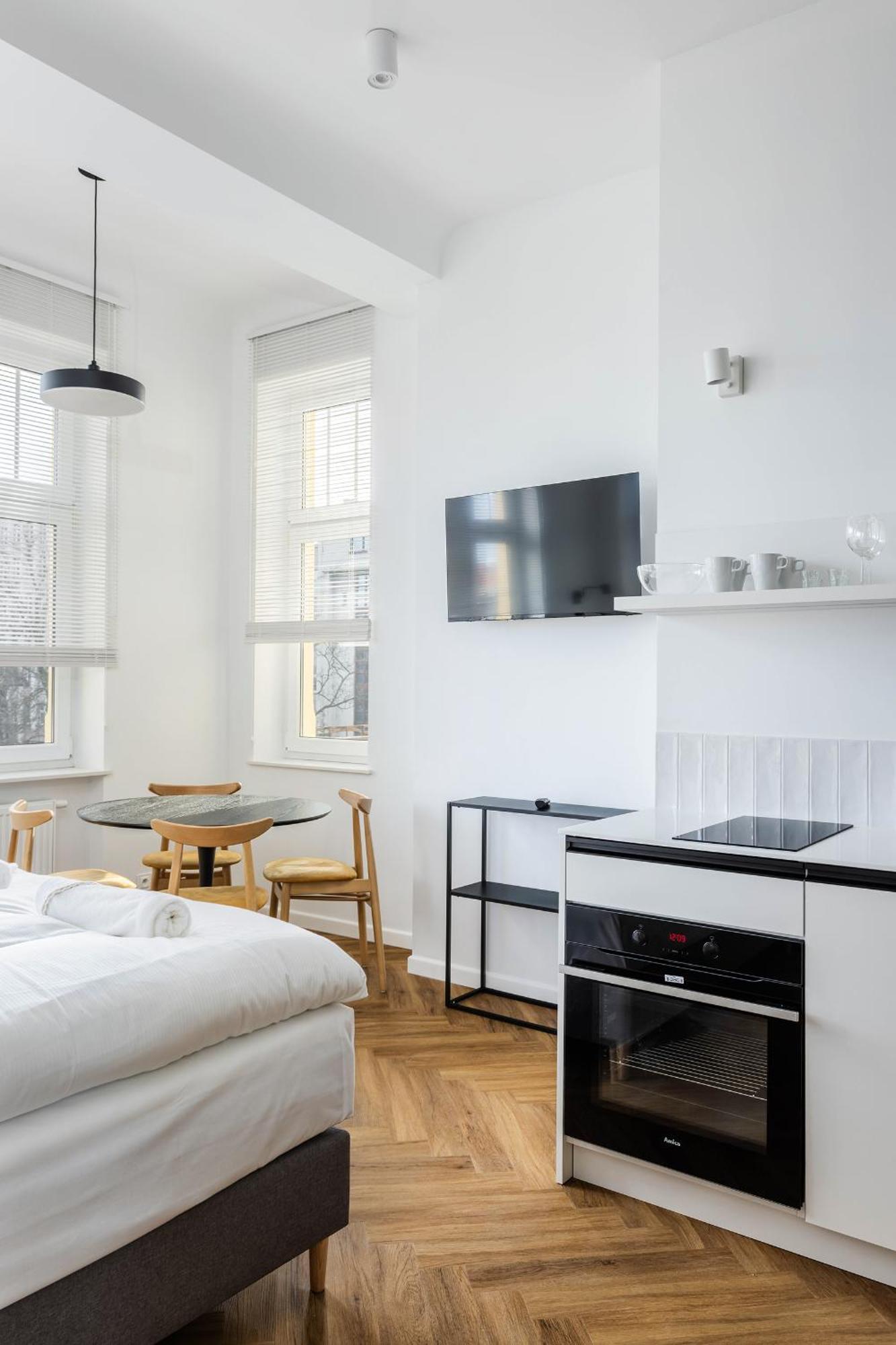 Przytulne I Komfortowe Studia Very Berry W Poznaniu By Noclegi Renters Dış mekan fotoğraf