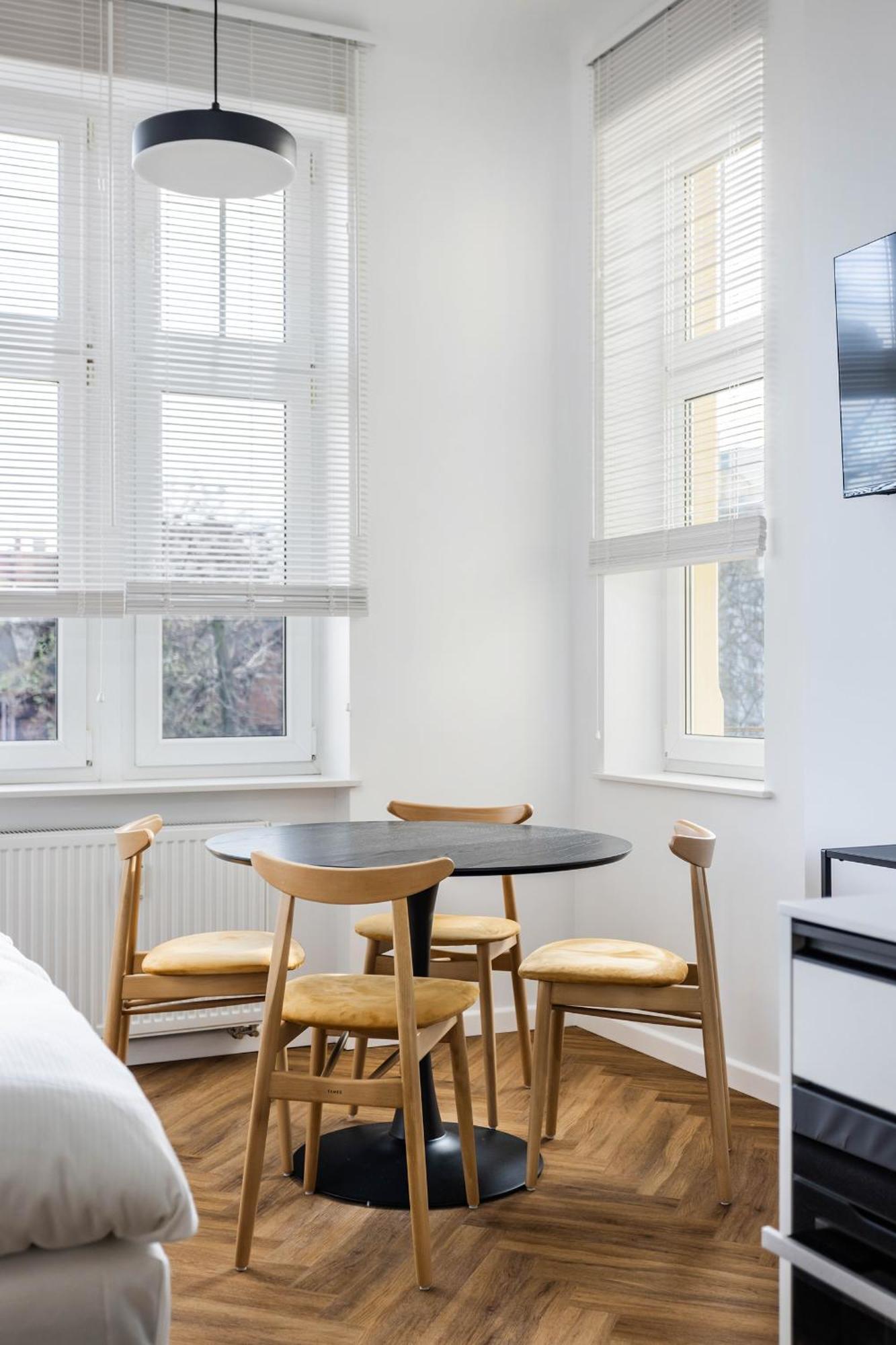 Przytulne I Komfortowe Studia Very Berry W Poznaniu By Noclegi Renters Dış mekan fotoğraf